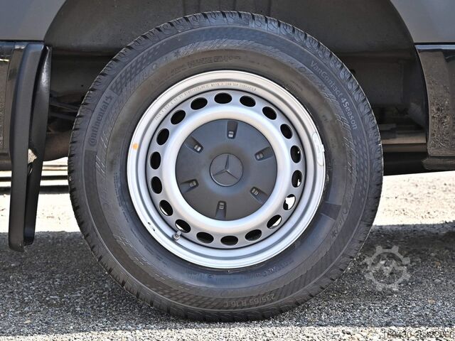 Minibus Mercedes-Benz Sprinter 317 CDI Tourer Lang (2-2-2-3) AHK 36