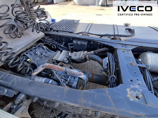 Volume tractor unit IVECO AS440S46T/FPLT mit Kipphydraulik