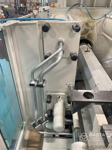 Krauss Maffei KM250-1400CX (2015) blue power LRX150 linearni robot Krauss Maffei KM250-1400CX