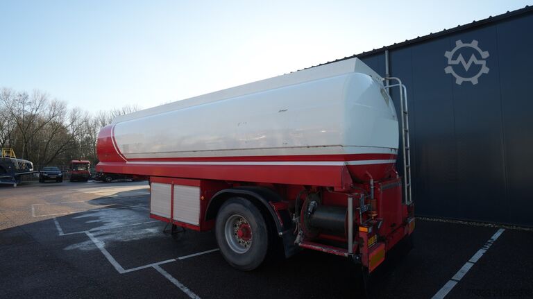 Tanklaster LAG ADR fuel tank trailer