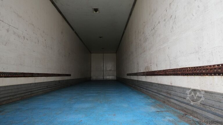 Plattformanhänger LAG Closed box trailer