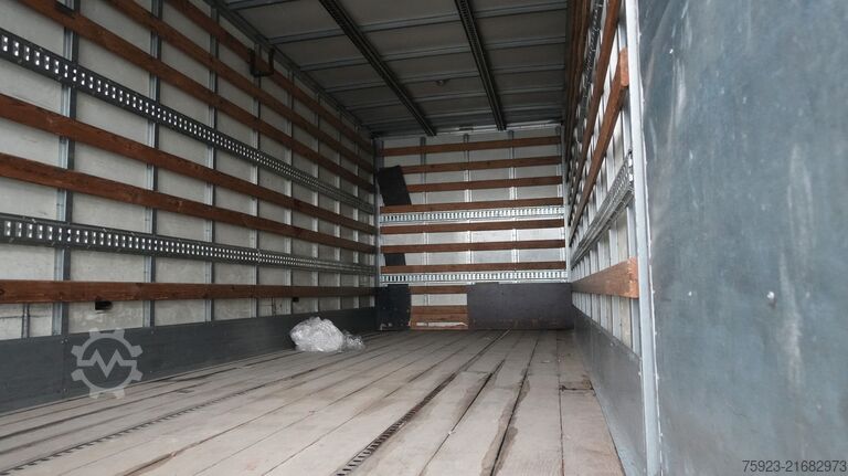 Koffer MAN TGL 12.220 closed box truck