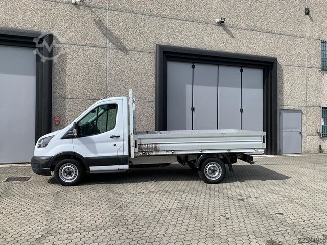 Kamion za specijalne namene Ford Transit