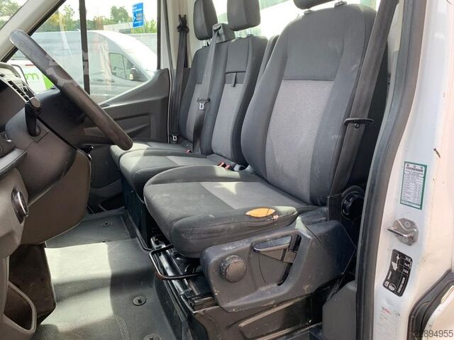 Kamion za specijalne namene Ford Transit