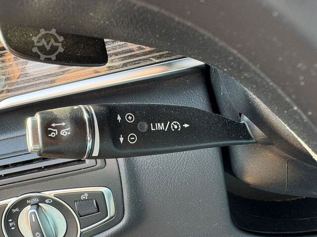 Minibús MERCEDES-BENZ 250d extralang/KLIMA/KAM/NAVI/LED/7-Sitzer Leder