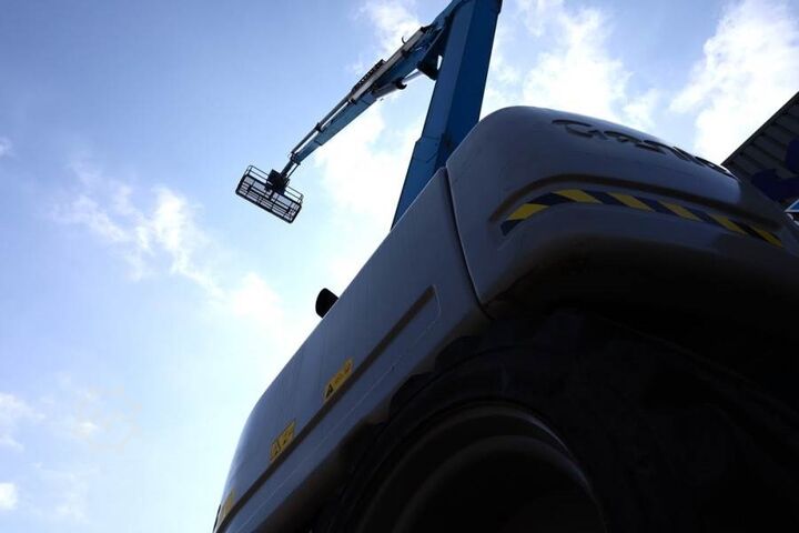 ืคืืืคืืจืืช ืขืืืื ืืืกืงืืคืืช ืืคืจืงืืช Genie Z80/60 Diesel, 4x4x4 Drive, 26m Working Height, 18