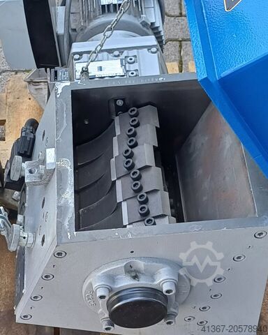 Máy nghiền phụ ZERMA GSL 200/270