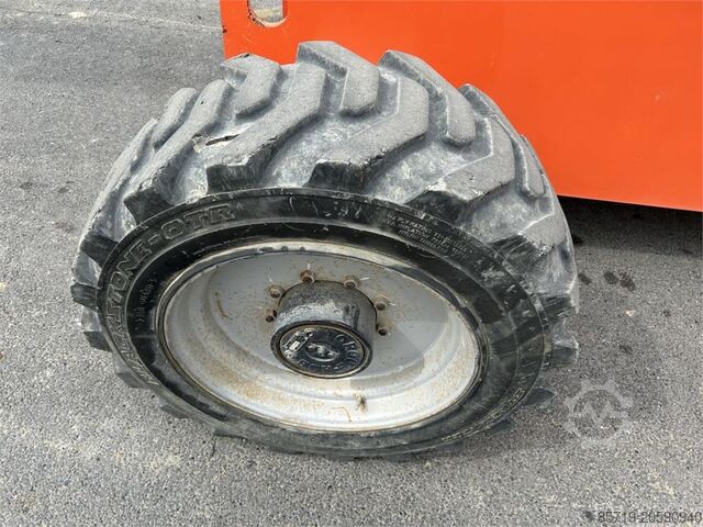 Teleskopisk platform JLG 660SJ (10886)