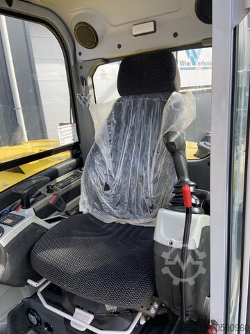 حفارة ذات عجلات Wacker Neuson Neuson EW100 (6924)