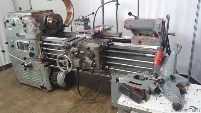 Lead/traction spindle lathe 