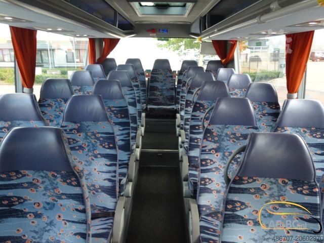 Kaupunkienvälinen linja-auto VAN HOOL T915 Atlino 50  Sitze euro 5