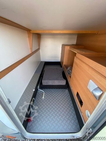 Semi-integrated camper KNAUS SPORT TI 650 MG, Solar