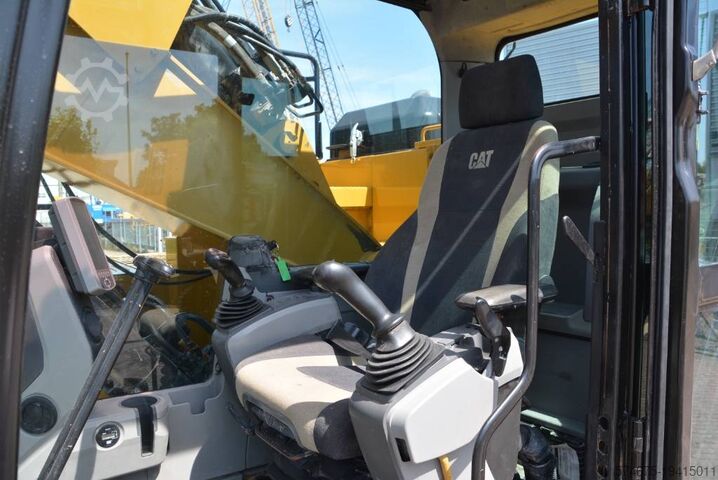 Raupenbagger Caterpillar 325 FL CR