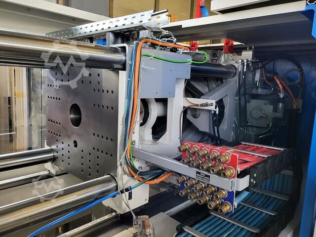 Máquina de moldeo por inyección KraussMaffei KM 160-1000 PX