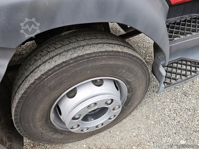 Camion de gunoi Volvo FL240 mit NTM 12cub K-2KMAXI 7.9+4.1 EUR