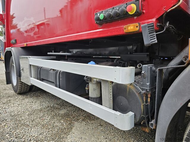 Camion de gunoi Volvo FL240 mit NTM 12cub K-2KMAXI 7.9+4.1 EUR