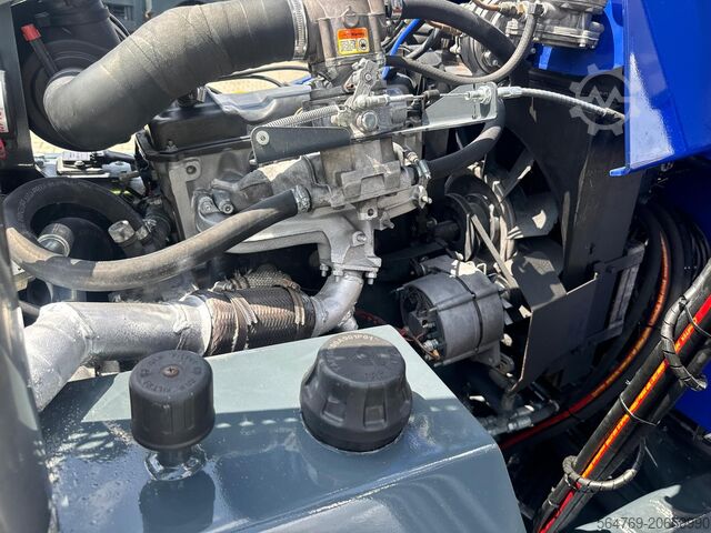 Empilhadeira de quatro direções Combilift C3000/ Mast 7500 mm /Teleskopic forks