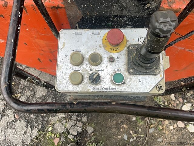 Ножичен асансьор Holland-Lift N165-12EL Combistar (16.5 m)