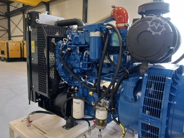 วัสดุผสม FG Wilson P110-3 - 110 kVA Open Genset - DPX-16008-O