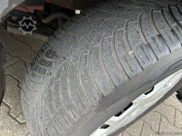 Slēgtais furgons Ford Transit 2.0 TDCI Trend / 196 dkm / L3 H2 / NL Van