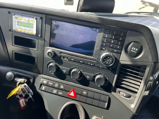 Kølebil MERCEDES-BENZ ANTOS 1833 L Kühlkoffer 7,85 m LBW 2 T*3 Kammer