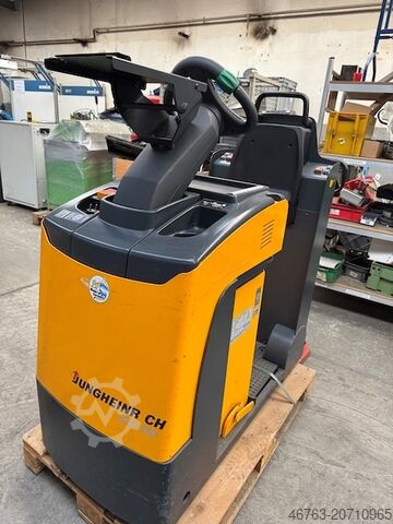 Trator Jungheinrich EZS130