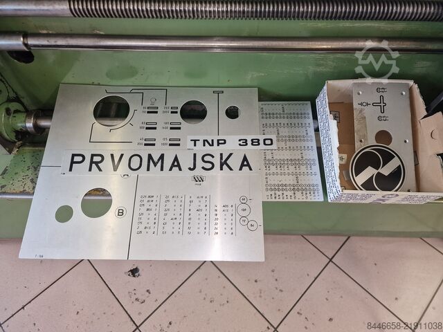 芯押し旋盤 PRVOMAJSKA TNP 190/1000