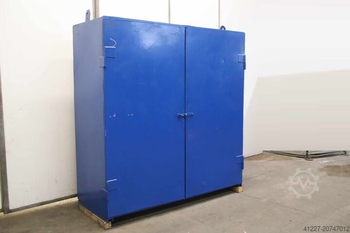 Instrumentu skapis, atvilktņu skapis unbekannt 2050/780/H2190 mm