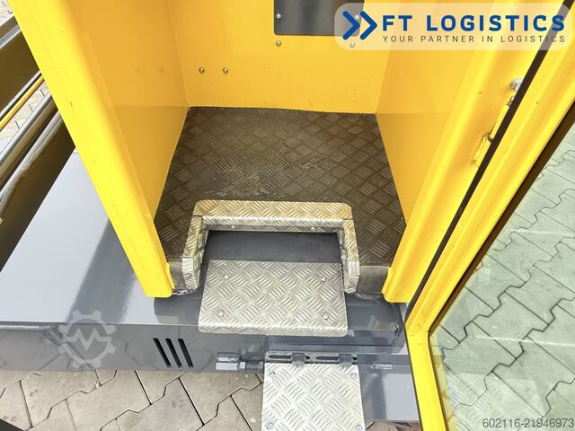 Forklift empat arah Combilift C3000STE TRIPLEX WIDE POSITIONER CABIN
