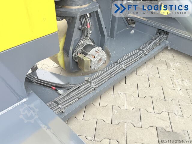 Forklift empat arah Combilift C3000STE TRIPLEX WIDE POSITIONER CABIN