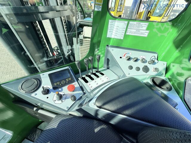 čtyřcestný vysokozdvižný vozík Combilift C4500 DIESEL TRIPLEX 4900 NEW MODEL