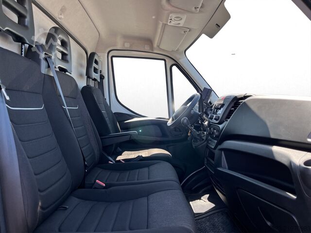 Kastiga kaubik IVECO Daily Koffer LBW Klima