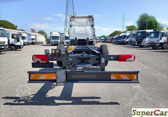 Chassi lastbil SCANIA R 450
