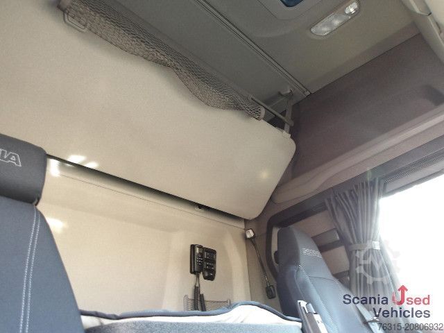 Zapreminski vučni traktor Scania R 460 EB - MEGA - HIGHLINE - 2x TANKs - ACC