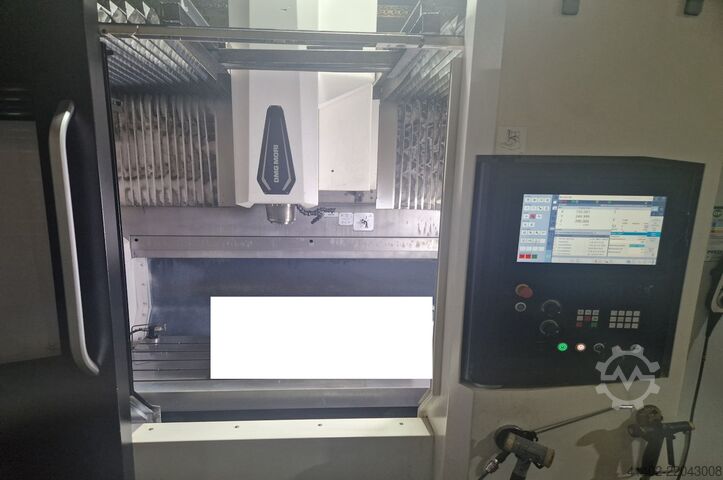 Univerzálne obrábacie centrum DMG Mori M 2 Pro