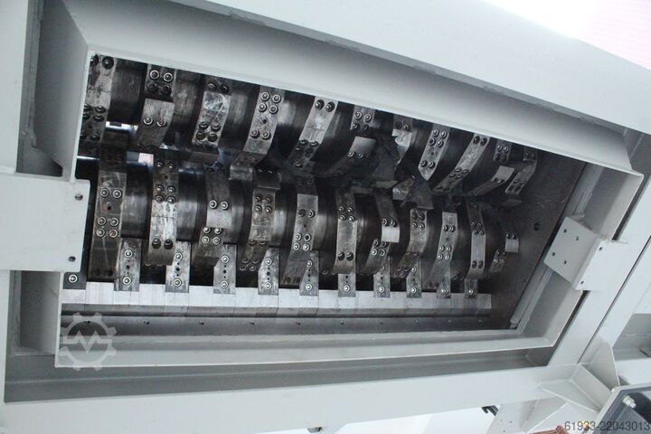 Dvojhriadeľový drvič Genox X1600