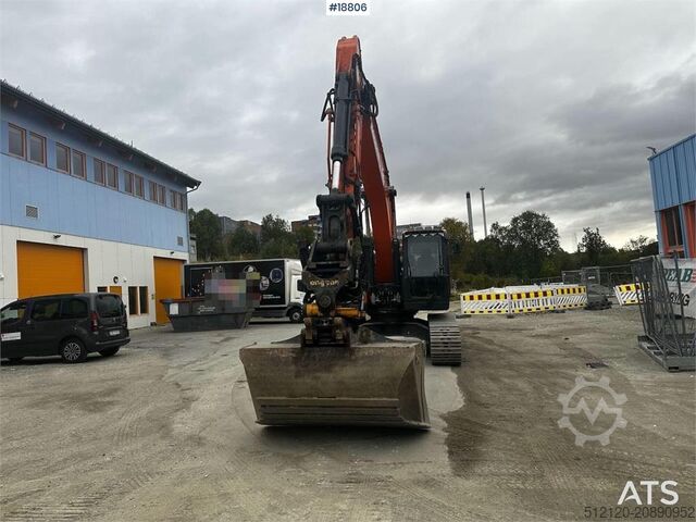 Excavadora sobre orugas Doosan DX225LC