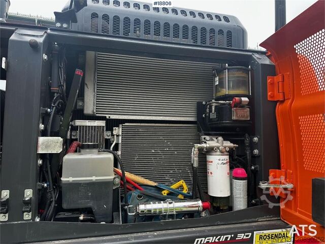 Excavadora sobre orugas Doosan DX225LC