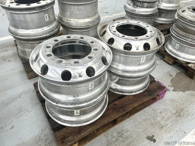 Llantas de aluminio Alcoa Gentes en venta – pieza/juego Alcoa Gentes alu/Alu velgen à vendre/te koop – pièce/...