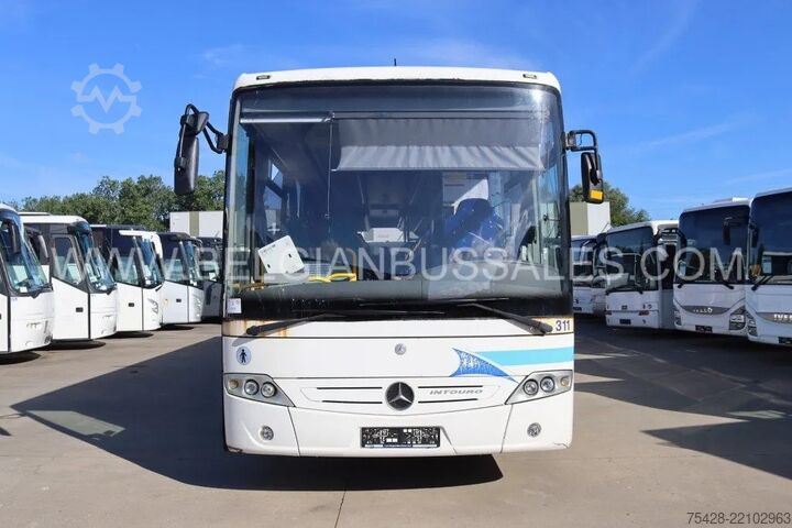 Autobús interurbano Mercedes-Benz Intouro ME / 13.0m / Manual / Euro 5