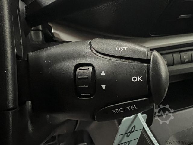 Van panel OPEL Vivaro 2.0 CdTi Lang Doppelkabine 6 Sitze Lkw