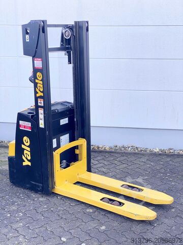 Hochhubwagen Yale MS10