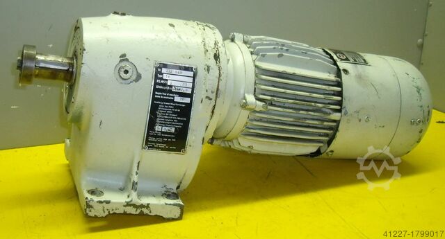 Motoreduktor 0,55 kW 62 obr/min SSB DFG-10-0410.204.42-B3