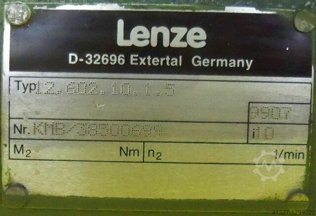 Motoreduktor 1,1 kW 320 obr./min Lenze 43.550.64026