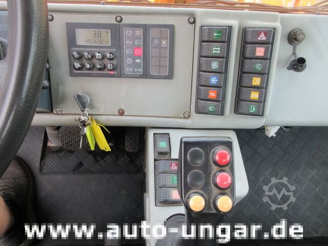 Equipos para servicios de invierno Boki HY1251B mit Vario Schneepflug Kipper 4x4