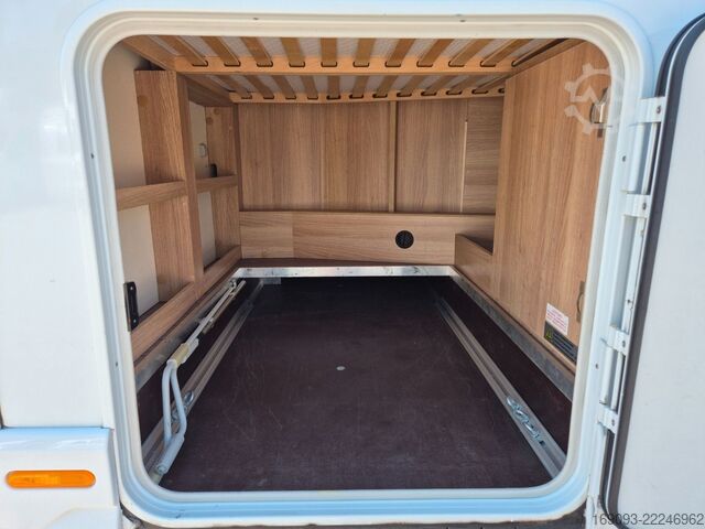 セミインテグレーテッドキャンピングカー KNAUS Sky Wave 650 MF *Lithium*SAT+TV*Navi*Maxxfan*FT