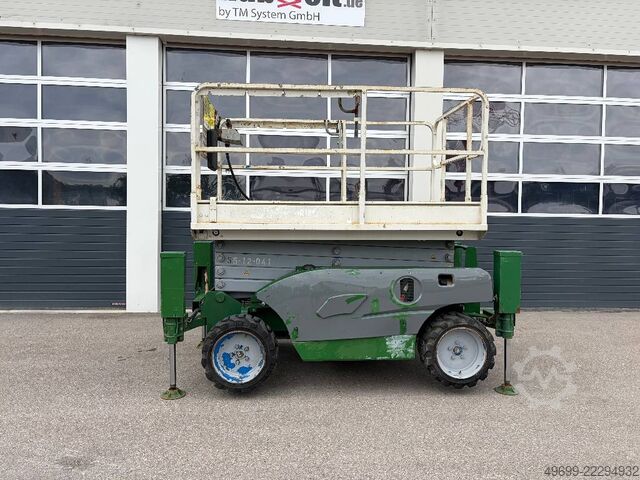  Haulotte Compact 12 DX 12m Diesel Scherenarbeitsbühne