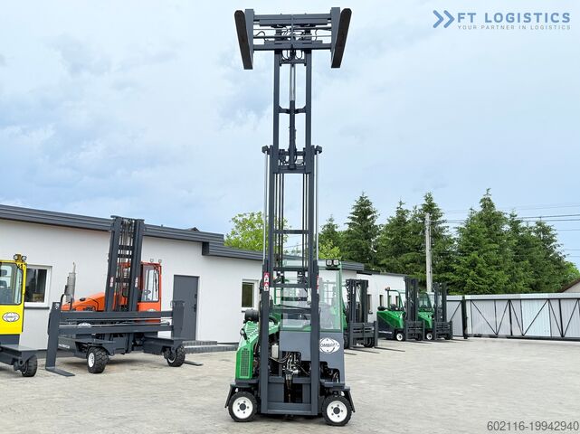 Четворосмерни виљушкар Combilift CB3000 / TRIPLEX 4900MM / FREE LIFT