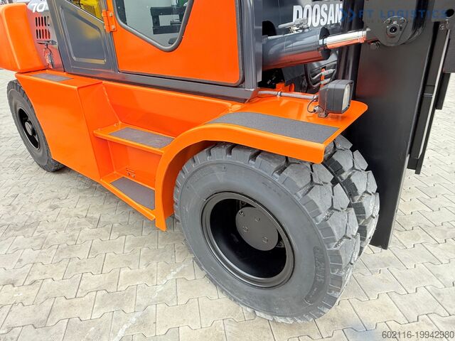 Vierwielige heftruck DOOSAN 70 / DUPLEX / FORK 2500MM / POSITIONER