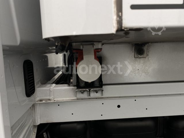 冷蔵バン MERCEDES-BENZ Sprinter 317 Aut.*ThermoKing V500-MAX -20°C* Tie